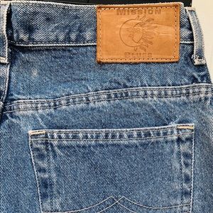 SOLD ON INSTA! Mission Blues Vintage Mom Jeans